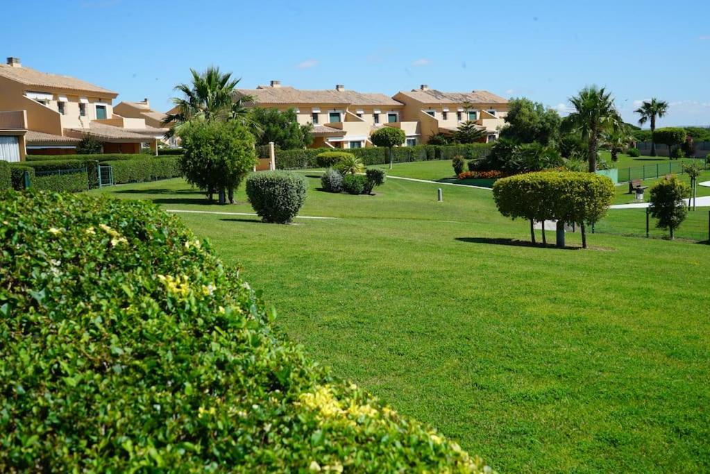 El Balcon Del Novo -Novo Sancti Petri- Luxury 3 Bedrooms - Piscina Y Pista Padel Chiclana de la Frontera Luaran gambar